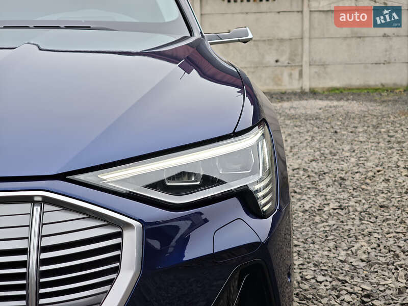 Позашляховик / Кросовер Audi e-tron Sportback 2020 в Луцьку