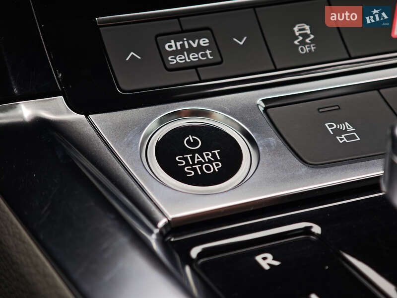 Позашляховик / Кросовер Audi e-tron Sportback 2020 в Луцьку