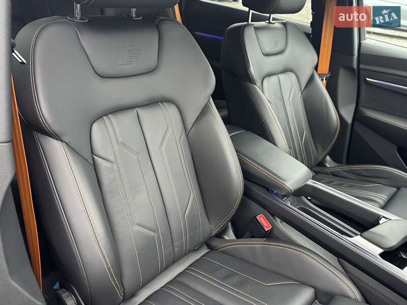 Позашляховик / Кросовер Audi e-tron Sportback 2022 в Рівному