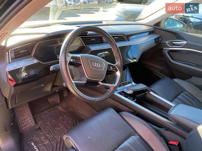 Внедорожник / Кроссовер Audi e-tron Sportback 2020 в Львове