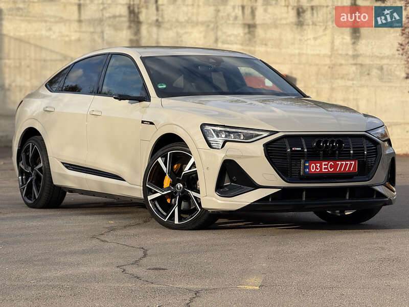 Внедорожник / Кроссовер Audi e-tron Sportback 2021 в Ровно