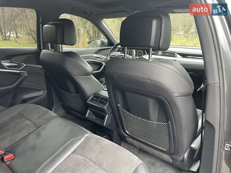 Внедорожник / Кроссовер Audi e-tron Sportback 2020 в Тернополе фото 20 Внедорожник / Кроссовер Audi e-tron Sportback 2020 в Тернополе