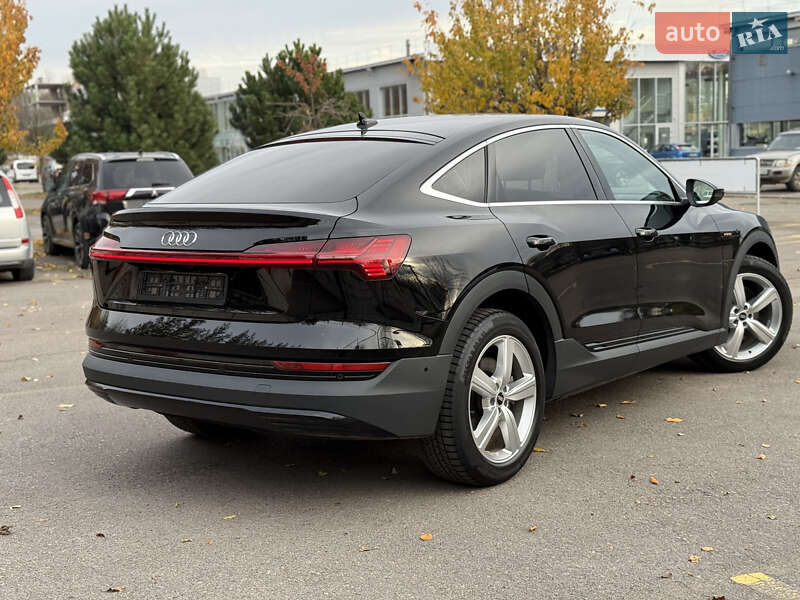 Внедорожник / Кроссовер Audi e-tron Sportback 2022 в Ровно