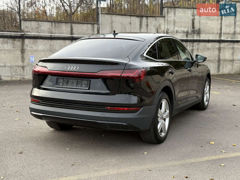 Внедорожник / Кроссовер Audi e-tron Sportback 2022 в Ровно