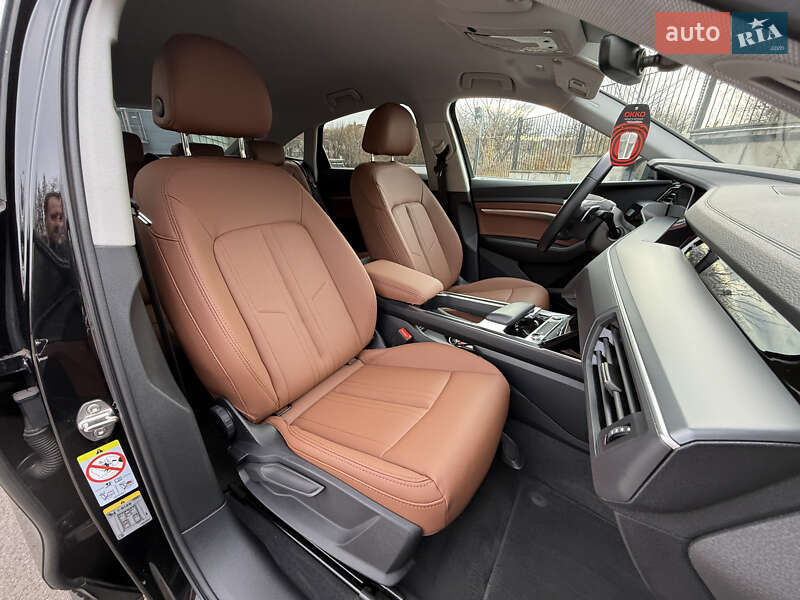 Внедорожник / Кроссовер Audi e-tron Sportback 2022 в Ровно