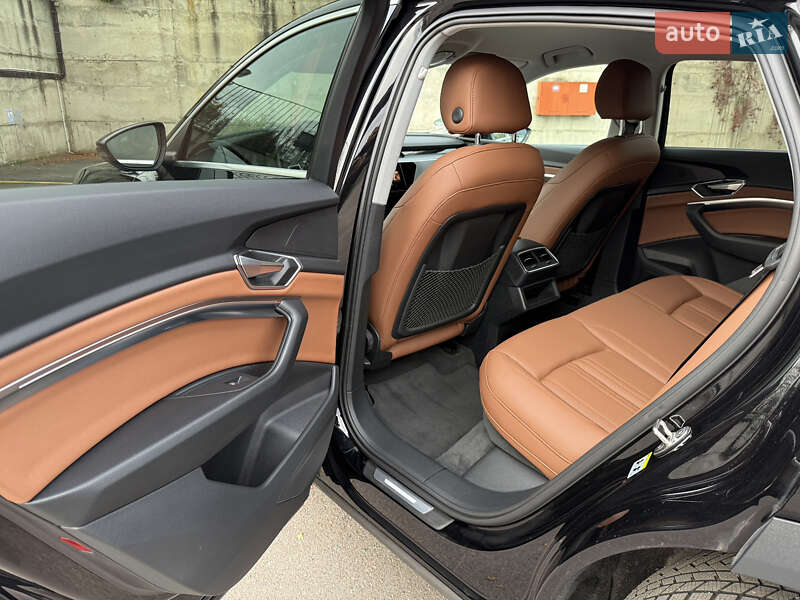 Внедорожник / Кроссовер Audi e-tron Sportback 2022 в Ровно