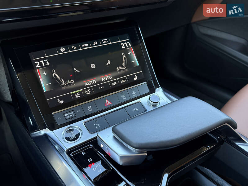 Внедорожник / Кроссовер Audi e-tron Sportback 2022 в Ровно