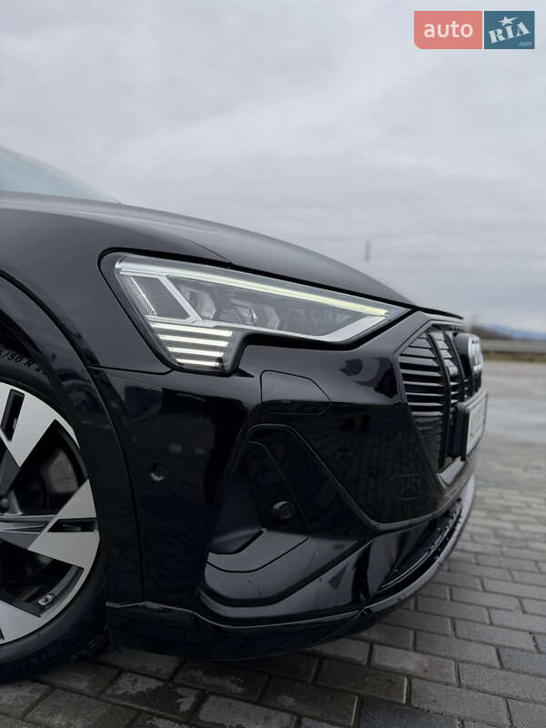 Внедорожник / Кроссовер Audi e-tron Sportback 2021 в Иршаве