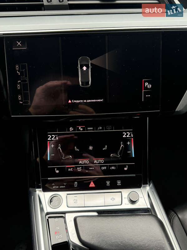 Внедорожник / Кроссовер Audi e-tron Sportback 2021 в Иршаве