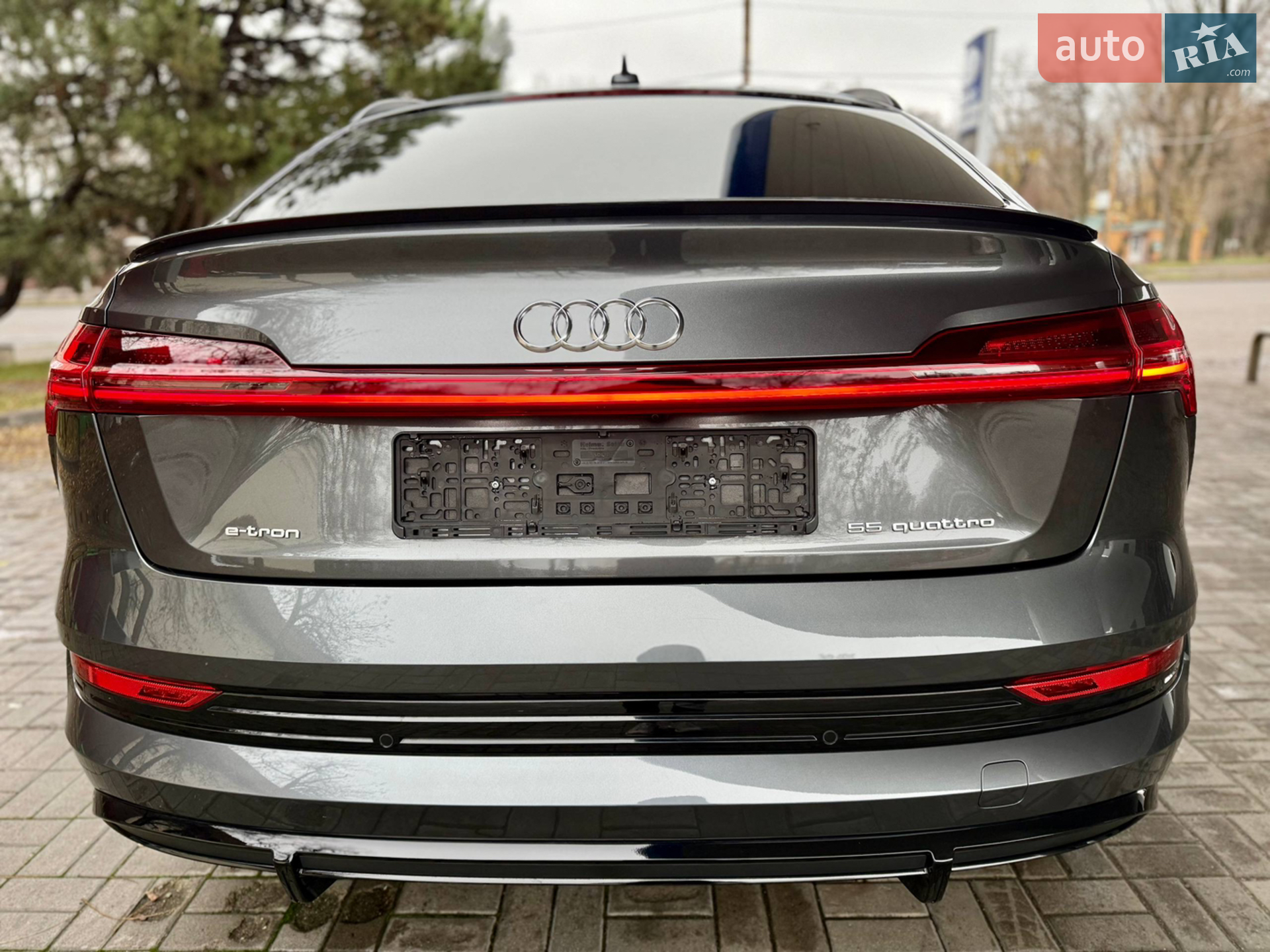 2022 Audi e-tron Sportback - мініатюра 11