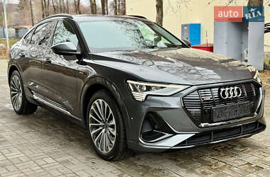 Позашляховик / Кросовер Audi e-tron Sportback 2022 в Дніпрі