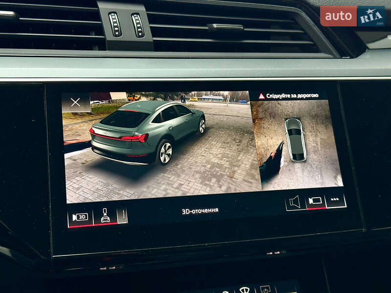 Позашляховик / Кросовер Audi e-tron Sportback 2022 в Дніпрі