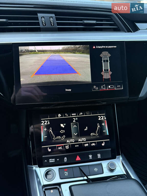 Позашляховик / Кросовер Audi e-tron Sportback 2022 в Козятині
