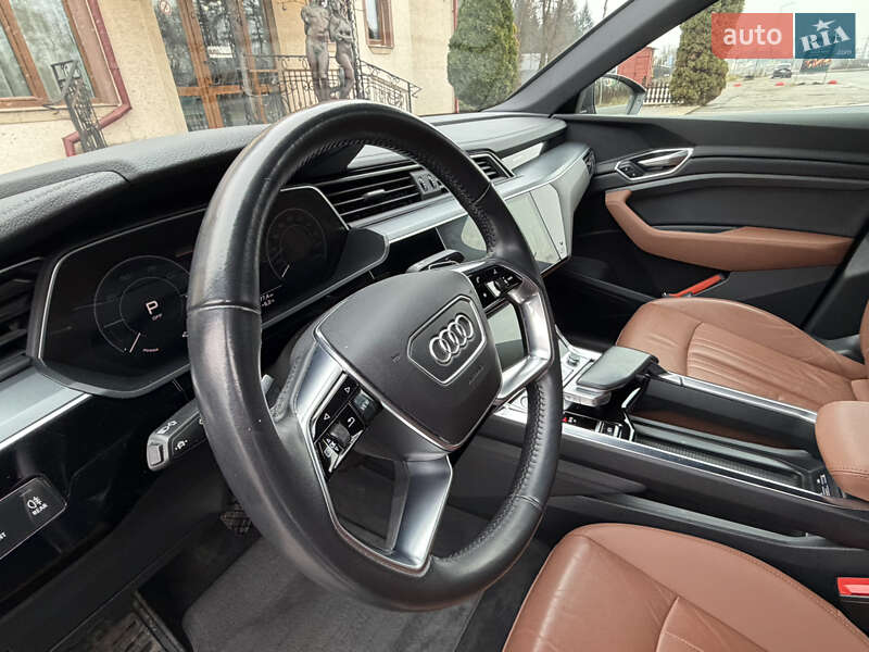 Позашляховик / Кросовер Audi e-tron Sportback 2021 в Тернополі