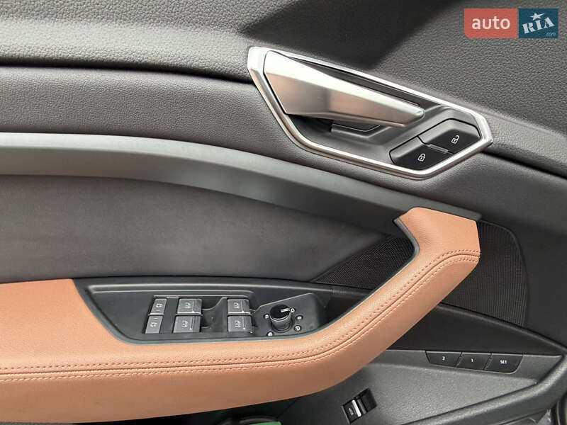 Позашляховик / Кросовер Audi e-tron Sportback 2021 в Тернополі