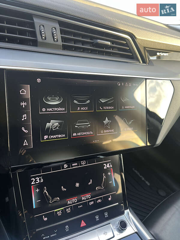 Позашляховик / Кросовер Audi e-tron Sportback 2021 в Вінниці