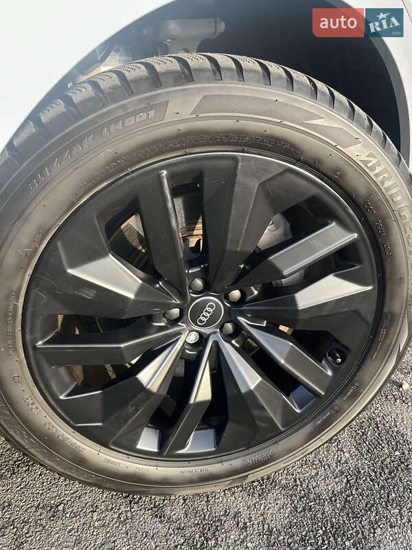 Позашляховик / Кросовер Audi e-tron Sportback 2021 в Вінниці