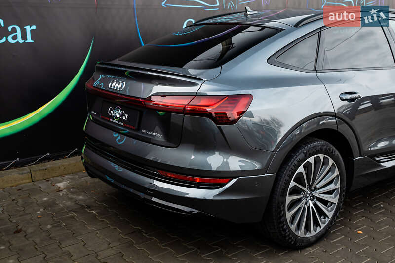 Позашляховик / Кросовер Audi e-tron Sportback 2020 в Луцьку