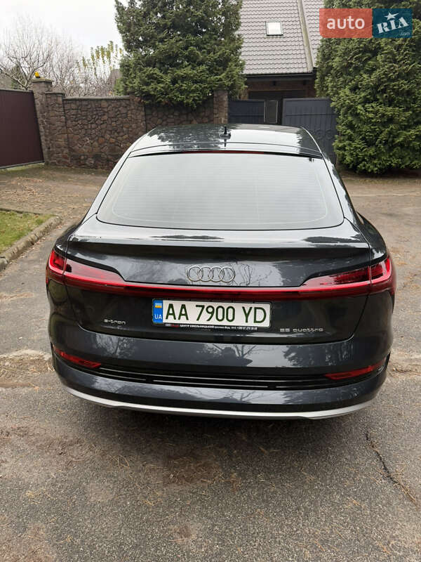Позашляховик / Кросовер Audi e-tron Sportback 2022 в Києві фото 13 Позашляховик / Кросовер Audi e-tron Sportback 2022 в Києві