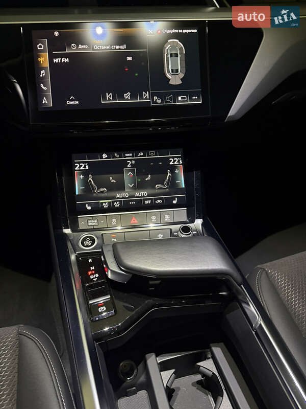 Позашляховик / Кросовер Audi e-tron Sportback 2022 в Києві фото 26 Позашляховик / Кросовер Audi e-tron Sportback 2022 в Києві