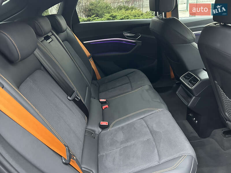 Внедорожник / Кроссовер Audi e-tron Sportback 2022 в Киеве фото 18 Внедорожник / Кроссовер Audi e-tron Sportback 2022 в Киеве