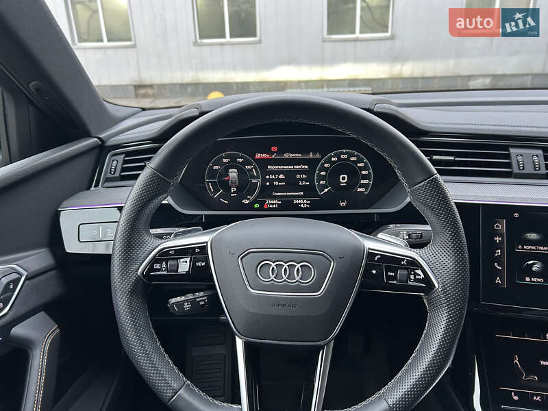 Внедорожник / Кроссовер Audi e-tron Sportback 2022 в Киеве фото 21 Внедорожник / Кроссовер Audi e-tron Sportback 2022 в Киеве
