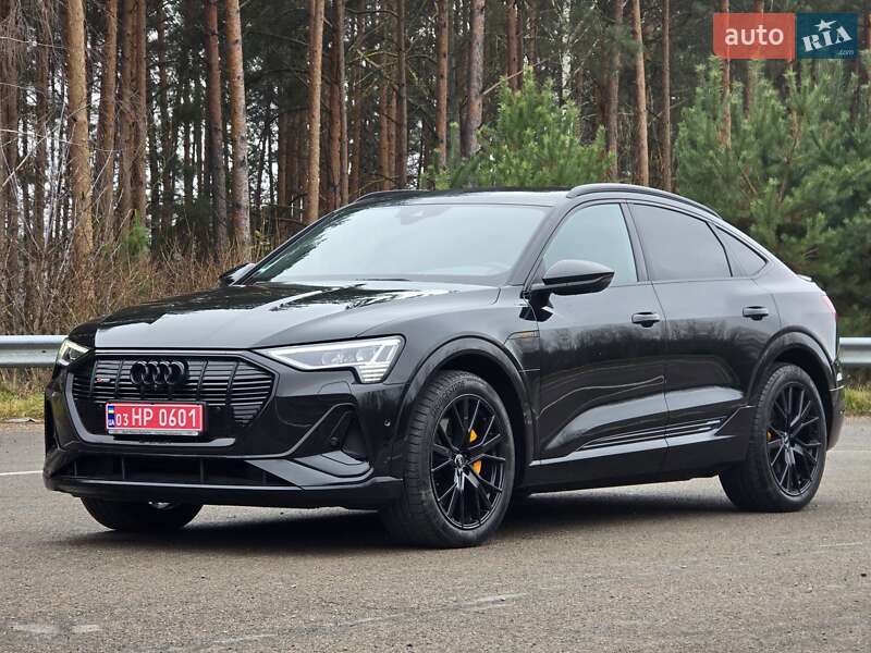 Позашляховик / Кросовер Audi e-tron Sportback 2022 в Ковелі
