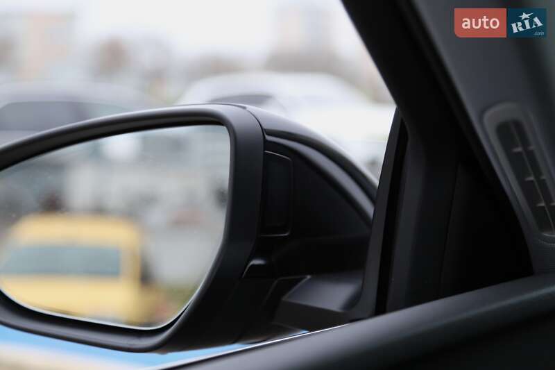 Позашляховик / Кросовер Audi e-tron Sportback 2022 в Києві фото 31 Позашляховик / Кросовер Audi e-tron Sportback 2022 в Києві