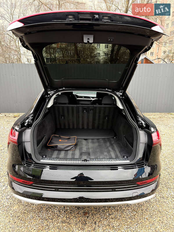 Позашляховик / Кросовер Audi e-tron Sportback 2020 в Івано-Франківську фото 17 Позашляховик / Кросовер Audi e-tron Sportback 2020 в Івано-Франківську