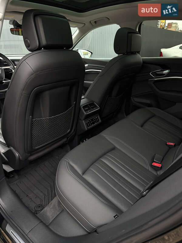 Позашляховик / Кросовер Audi e-tron Sportback 2020 в Івано-Франківську фото 22 Позашляховик / Кросовер Audi e-tron Sportback 2020 в Івано-Франківську