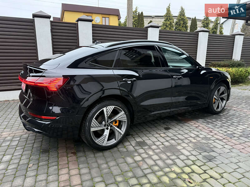Позашляховик / Кросовер Audi e-tron Sportback 2022 в Луцьку