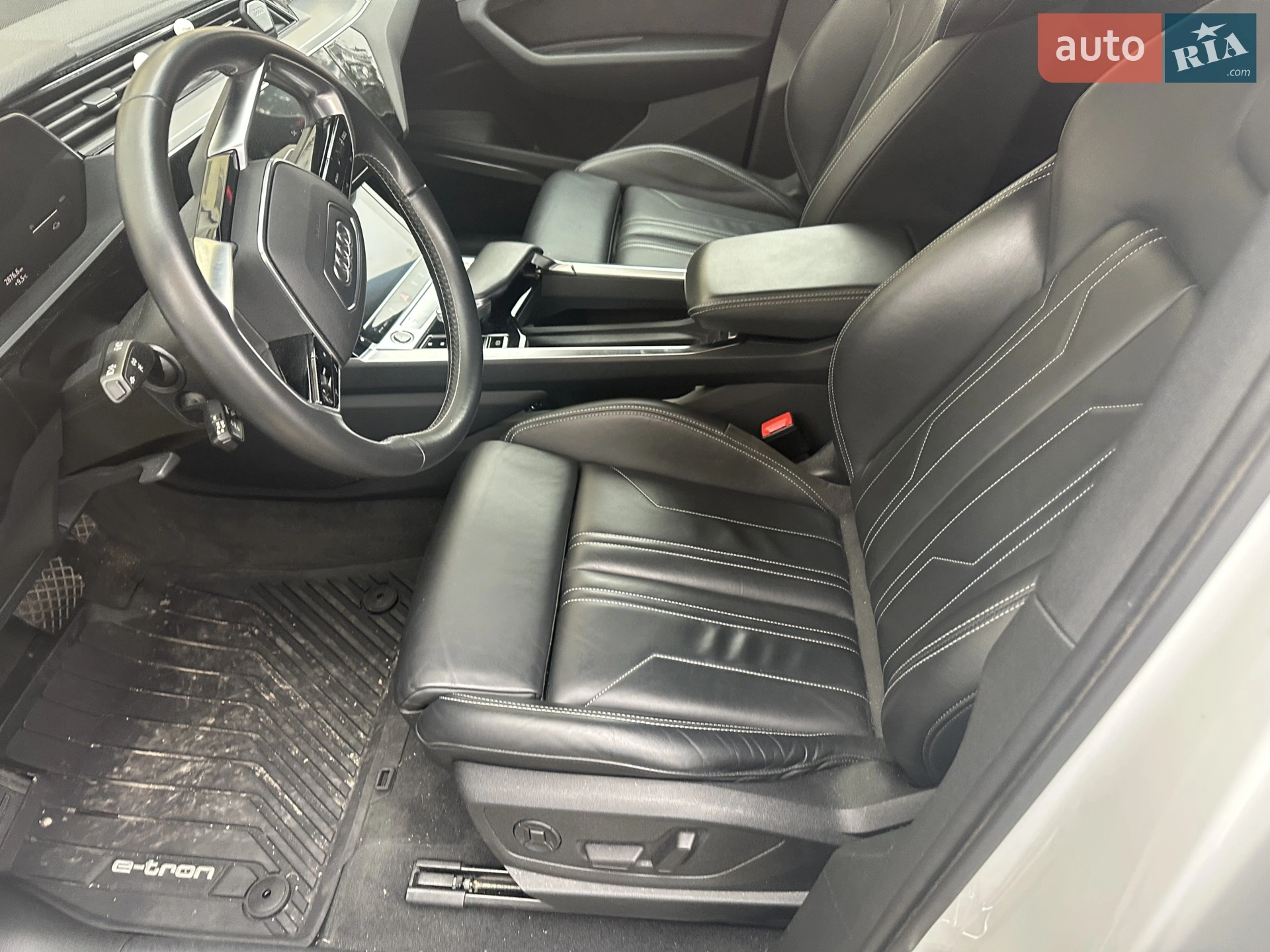 2020 Audi e-tron Sportback - мініатюра 9