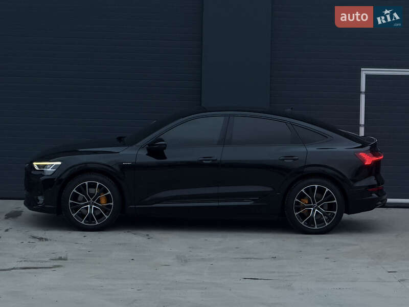 Внедорожник / Кроссовер Audi e-tron Sportback 2021 в Дубно