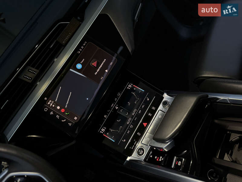 Внедорожник / Кроссовер Audi e-tron Sportback 2021 в Дубно