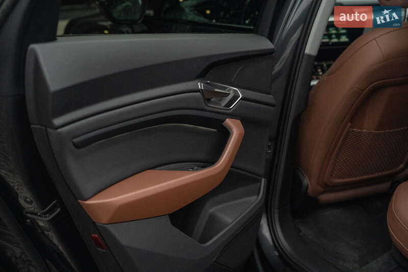 Внедорожник / Кроссовер Audi e-tron Sportback 2022 в Черновцах