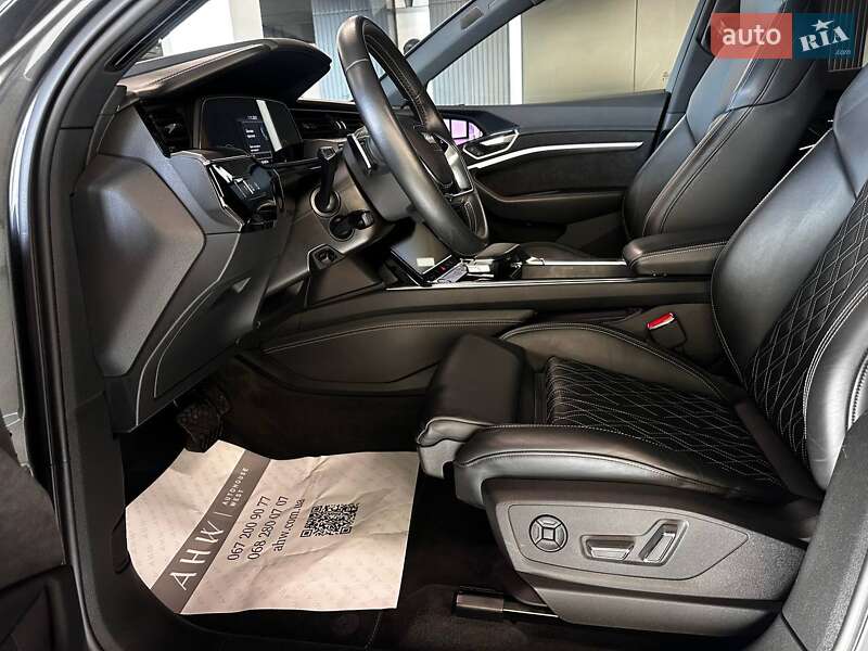 Позашляховик / Кросовер Audi e-tron Sportback 2020 в Львові фото 16 Позашляховик / Кросовер Audi e-tron Sportback 2020 в Львові