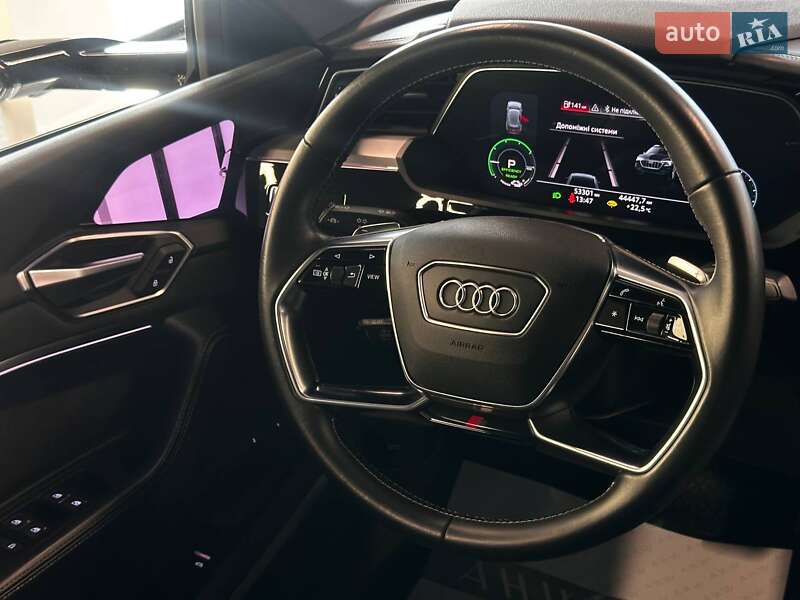 Позашляховик / Кросовер Audi e-tron Sportback 2020 в Львові фото 37 Позашляховик / Кросовер Audi e-tron Sportback 2020 в Львові