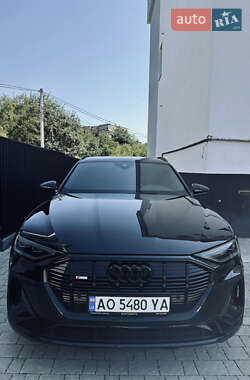 Позашляховик / Кросовер Audi e-tron Sportback 2022 в Мукачевому