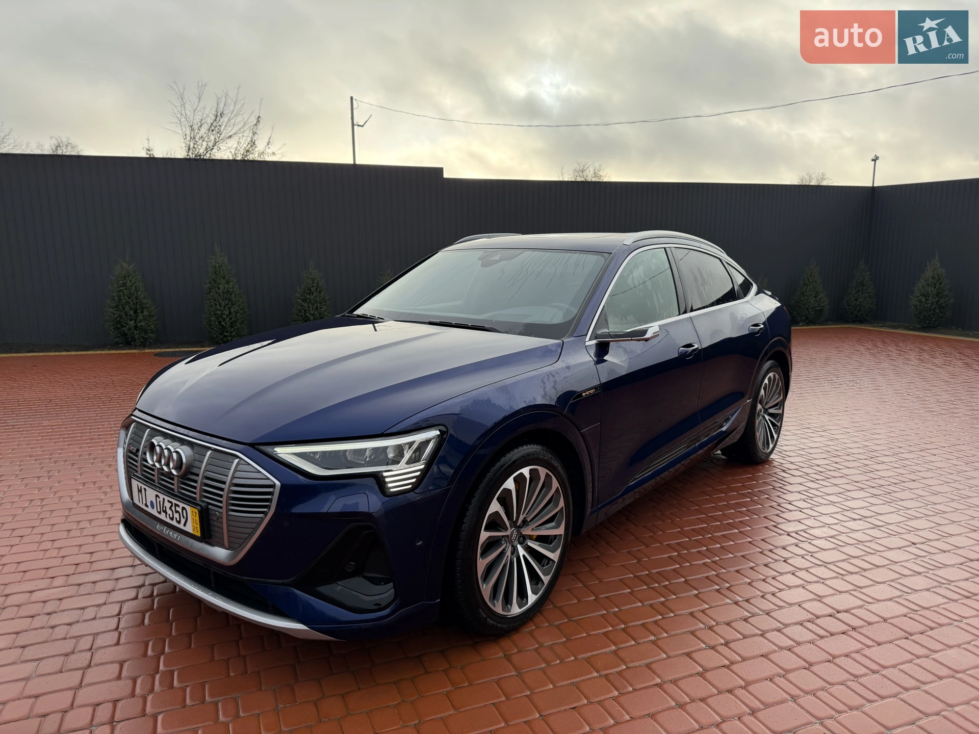 2020 Audi e-tron Sportback - мініатюра 3