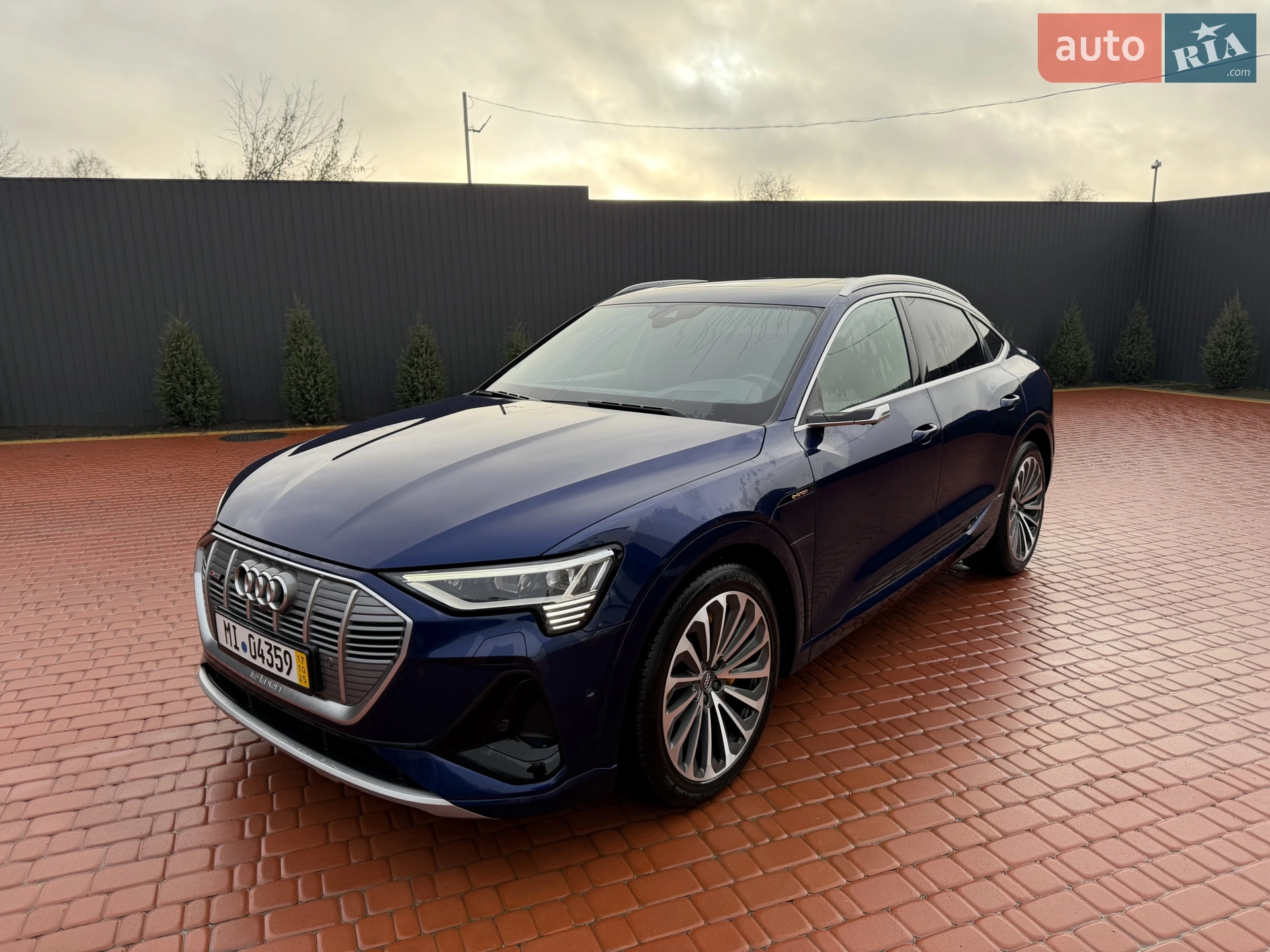 2020 Audi e-tron Sportback - мініатюра 2