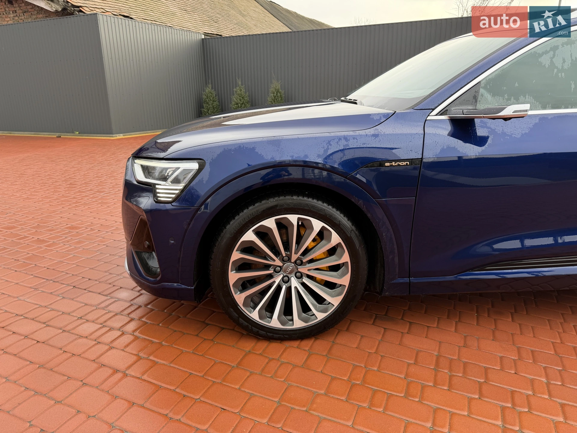 2020 Audi e-tron Sportback - мініатюра 4