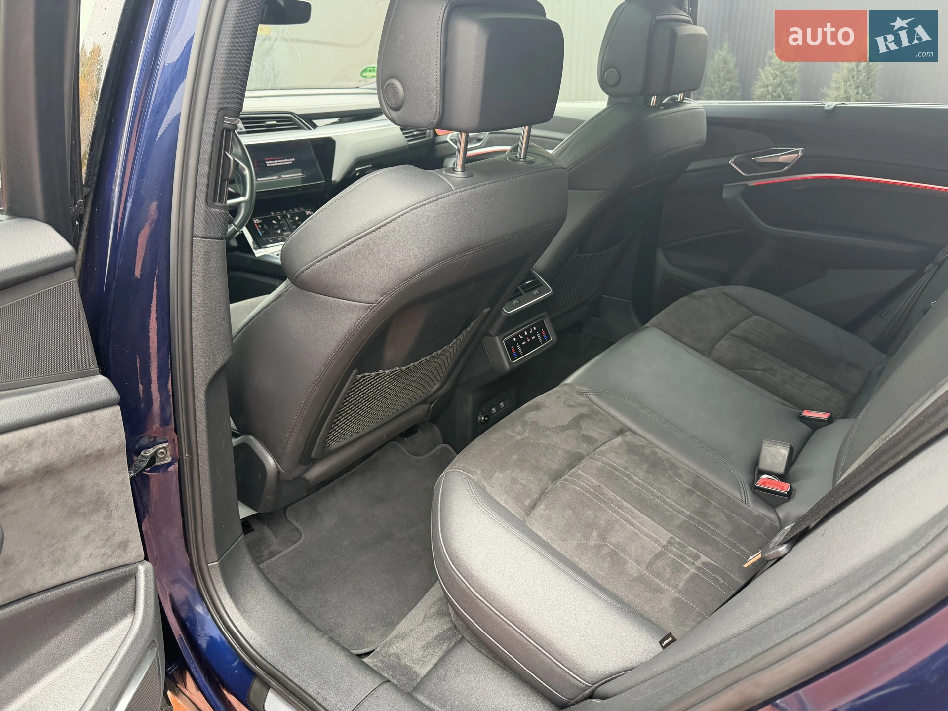 2020 Audi e-tron Sportback - мініатюра 35