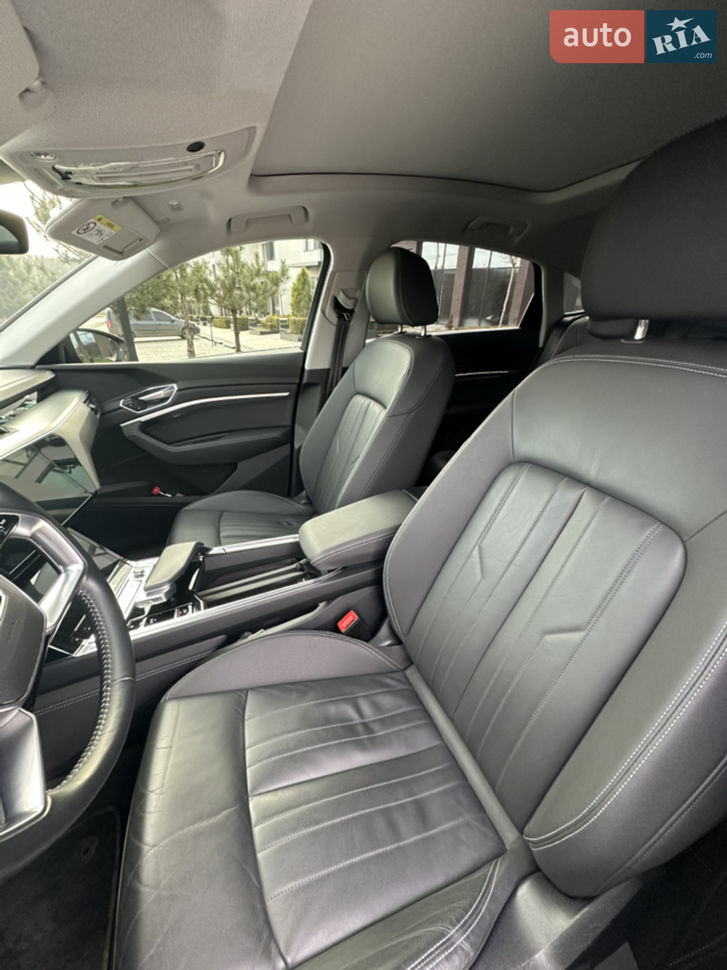 2020 Audi e-tron Sportback - мініатюра 6