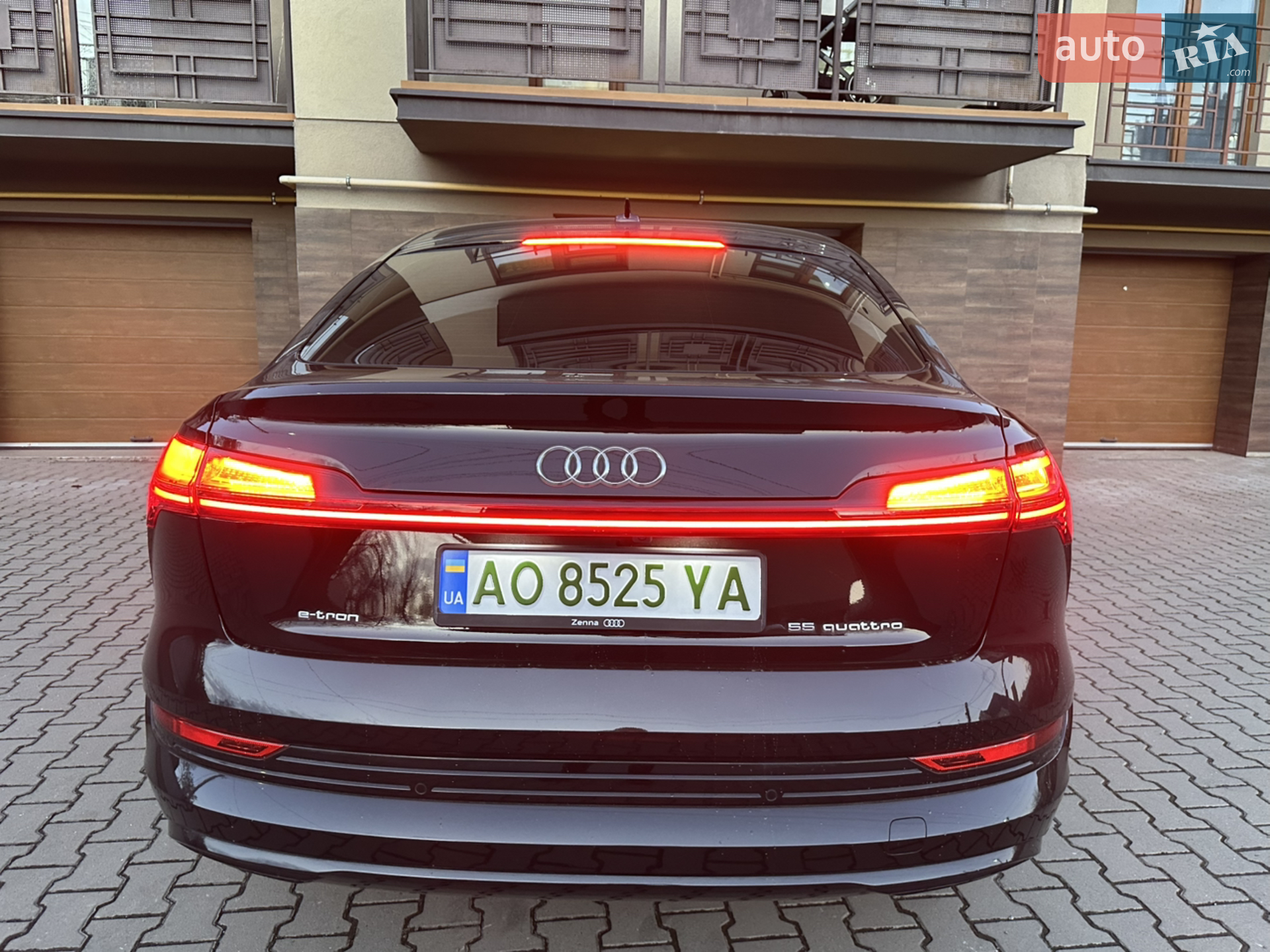 2020 Audi e-tron Sportback - мініатюра 4