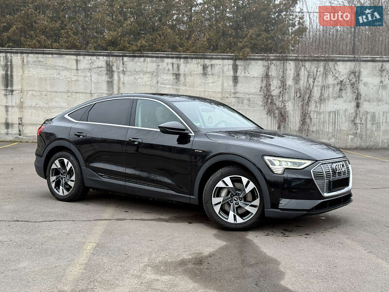 Позашляховик / Кросовер Audi e-tron Sportback 2022 в Рівному фото 6 Позашляховик / Кросовер Audi e-tron Sportback 2022 в Рівному