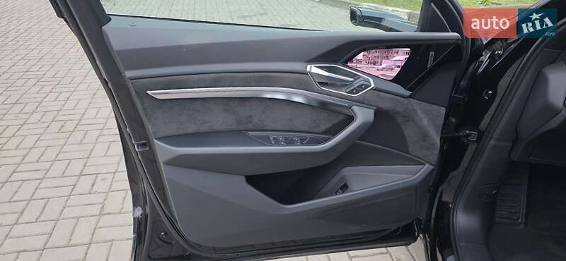 Позашляховик / Кросовер Audi e-tron Sportback 2020 в Тернополі