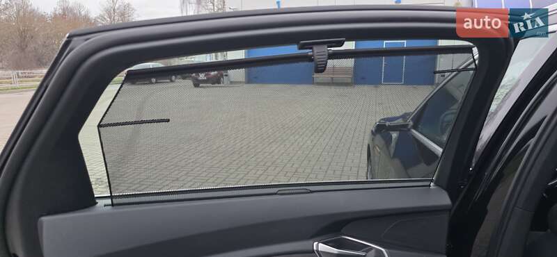 Позашляховик / Кросовер Audi e-tron Sportback 2020 в Тернополі