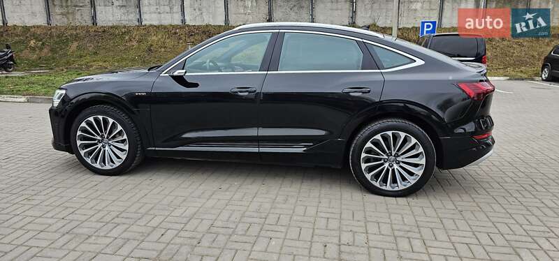Позашляховик / Кросовер Audi e-tron Sportback 2020 в Тернополі