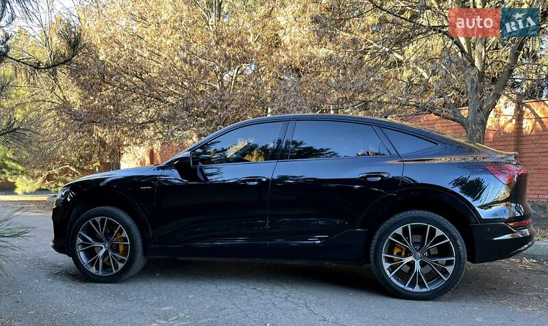 Внедорожник / Кроссовер Audi e-tron Sportback 2022 в Днепре