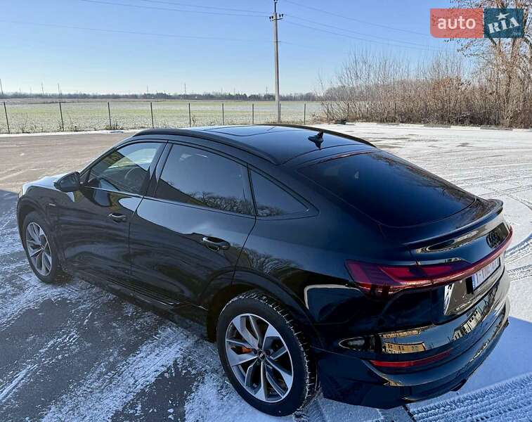 Внедорожник / Кроссовер Audi e-tron Sportback 2021 в Киеве